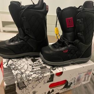 Shaun White Black Snowboard Boots